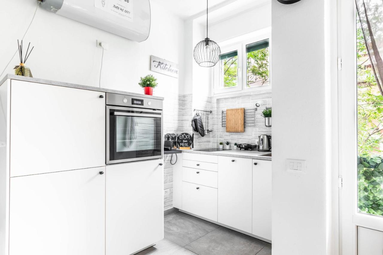 Eden House Sansiro-Duomo Netflix & Design Apartment มิลาน ภายนอก รูปภาพ